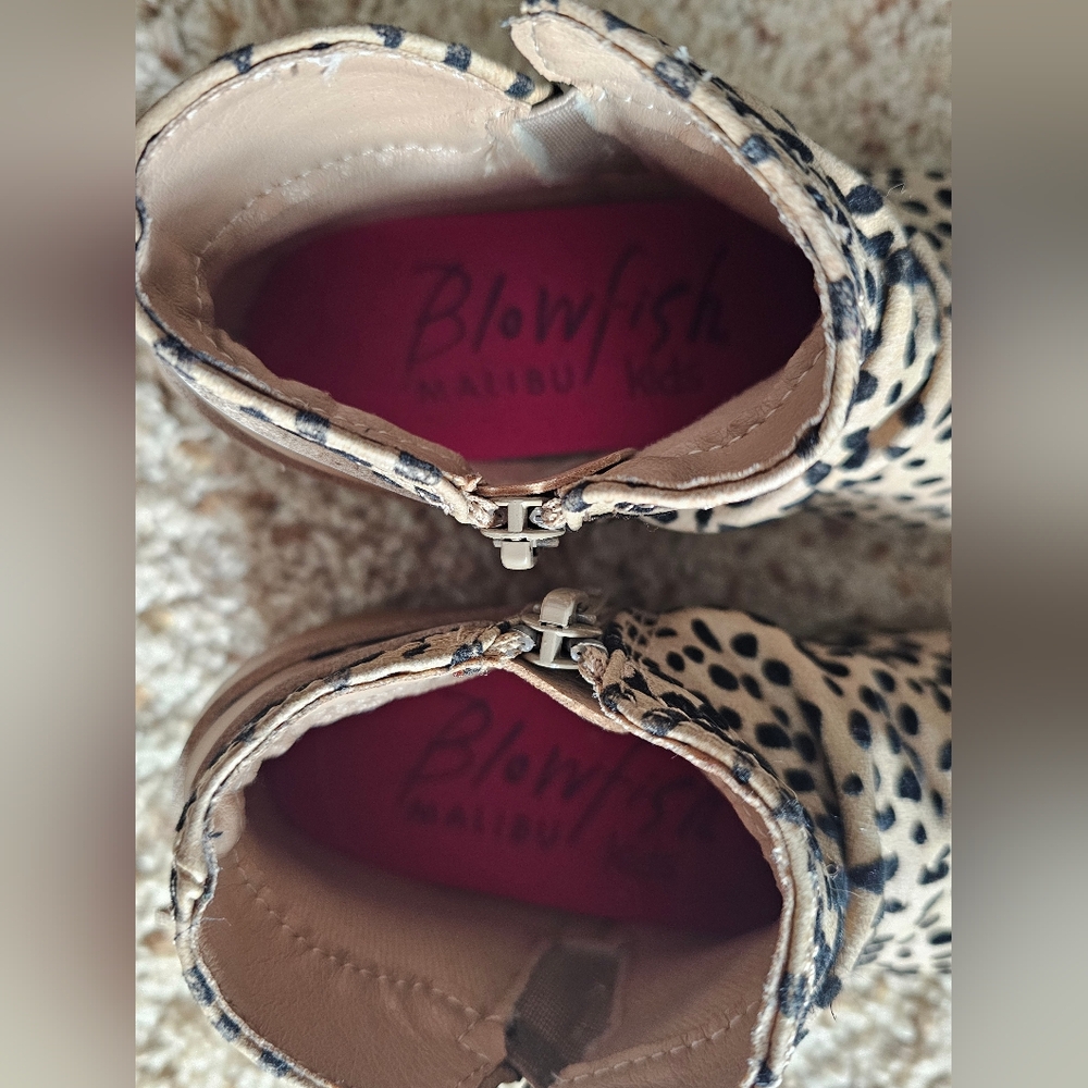 NEW! Blowfish Spotted Tan & Black Ankle Boots - Girls Size 11 - Picture 4 of 7